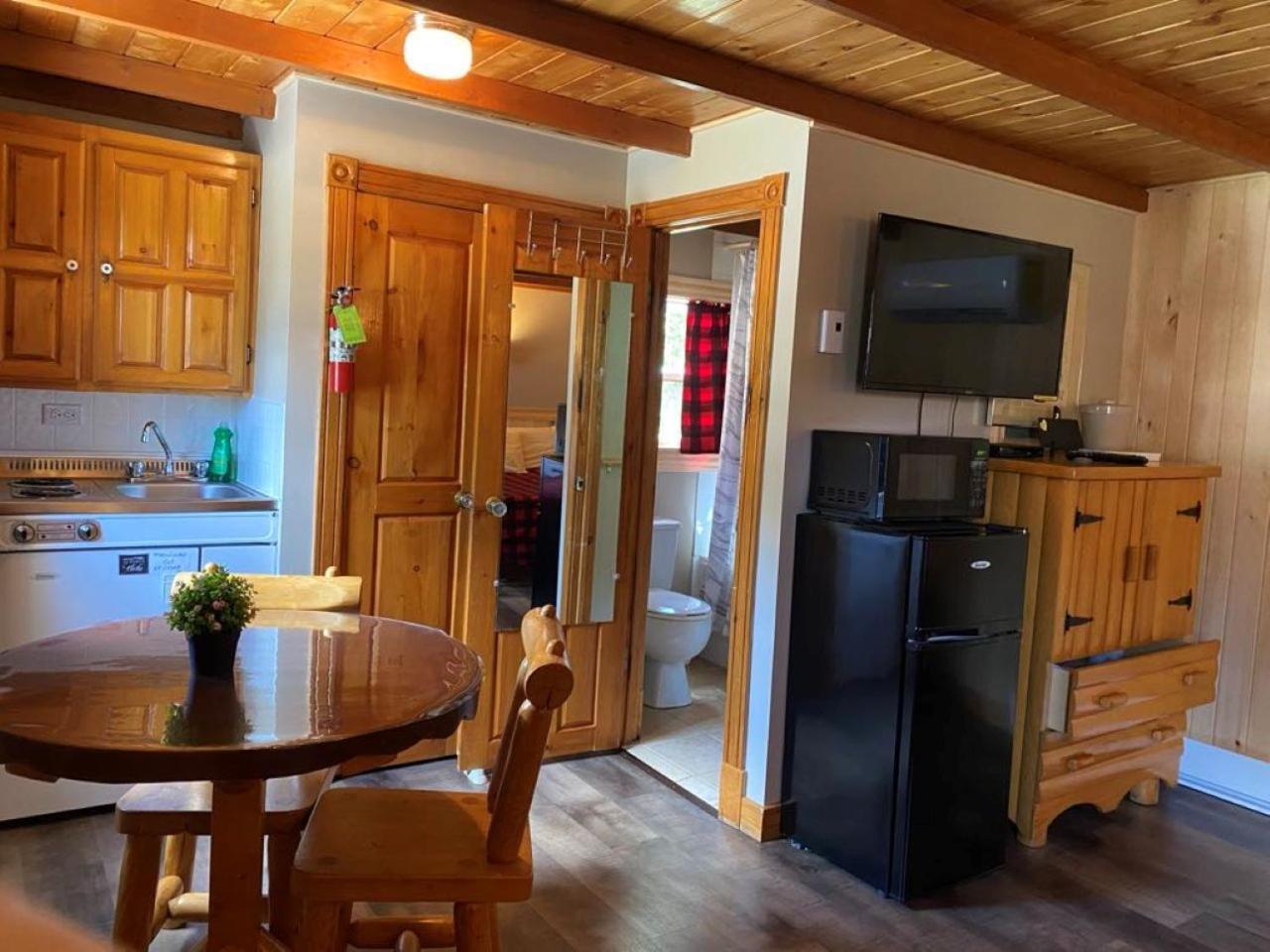 Auberge Micky Inc Edmundston Esterno foto