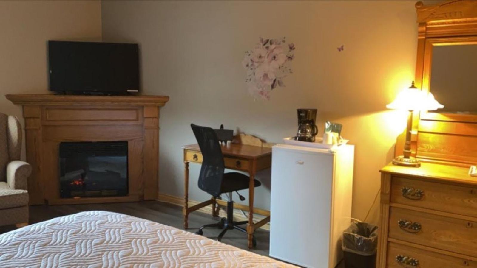Auberge Micky Inc Edmundston Esterno foto